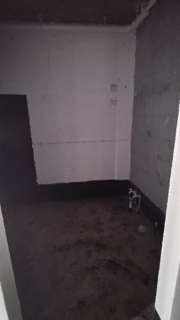 湖邸小区,次新小区,大两居室,诚心出售6