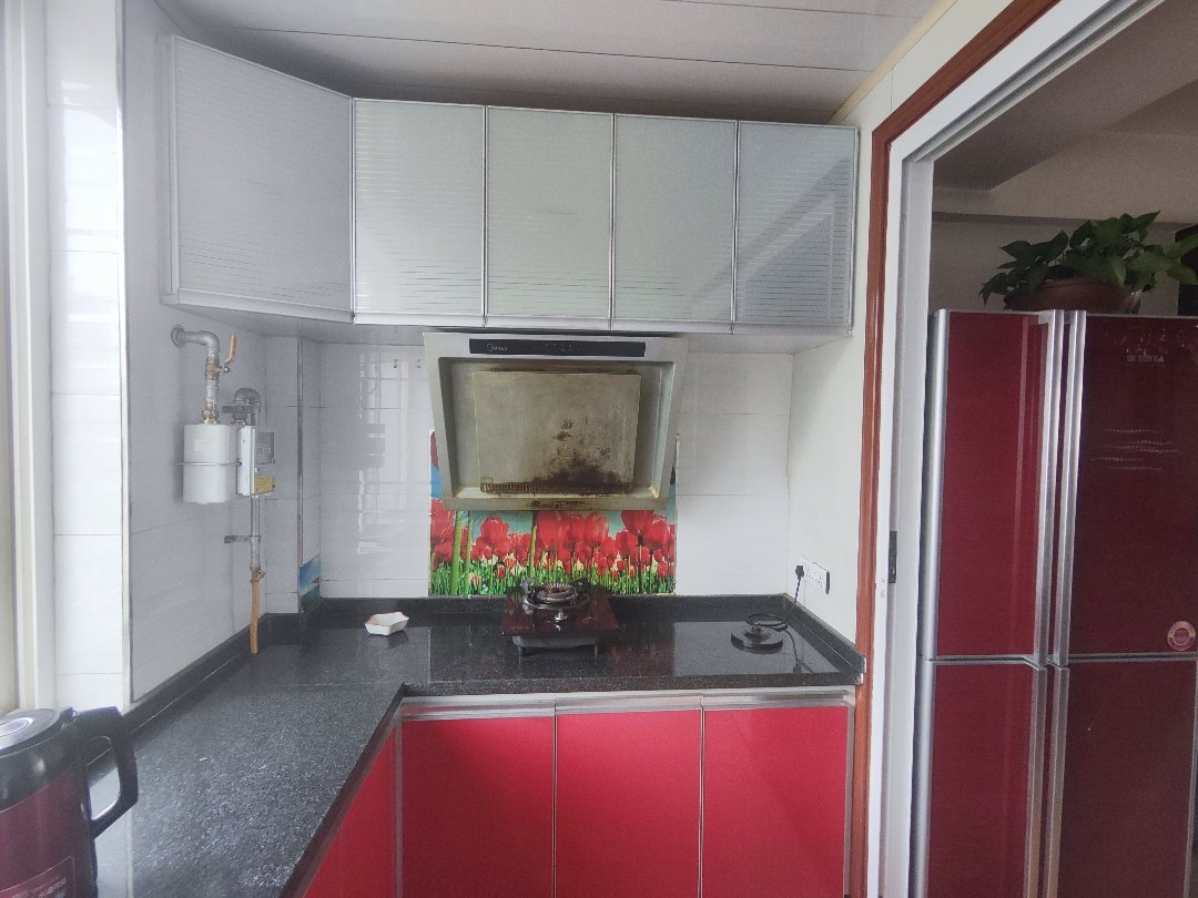 新城佳苑,新城佳苑两室两厅一卫精装修家具家电齐全拎包入住房东诚心出售11