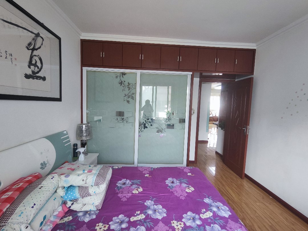 新城佳苑,新城佳苑两室两厅一卫精装修家具家电齐全拎包入住房东诚心出售12