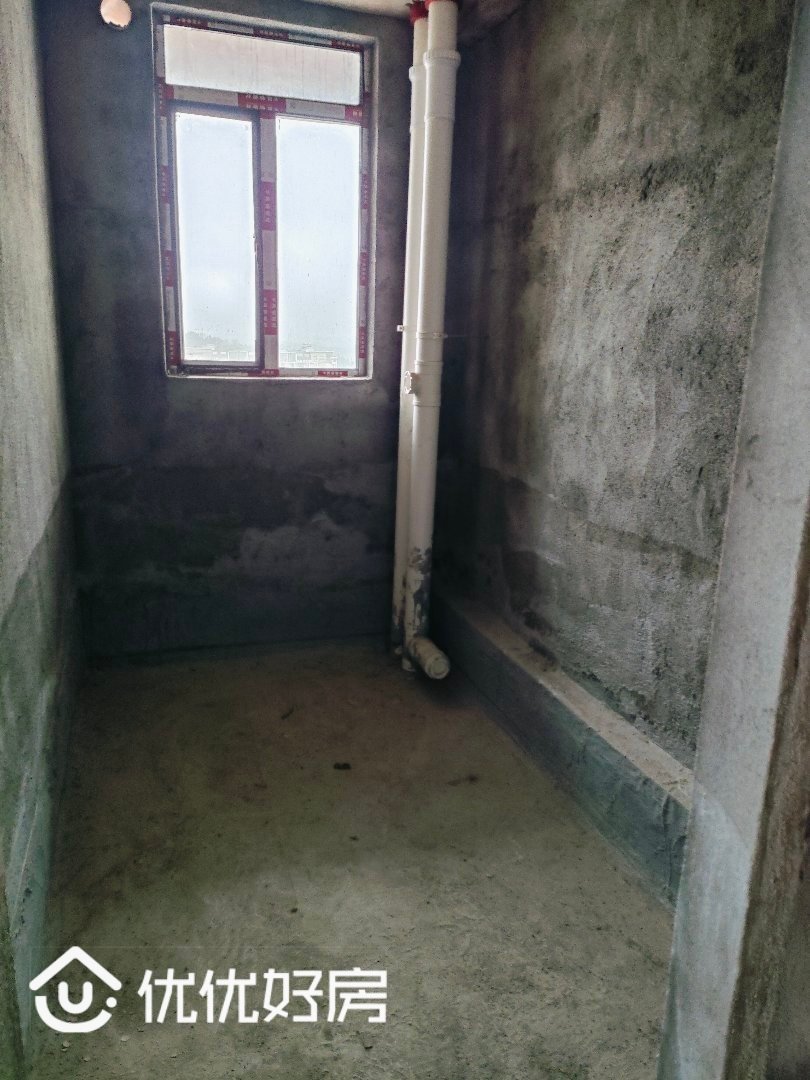 黎川府,复试楼带露台,户型非常好,看房提前预约4