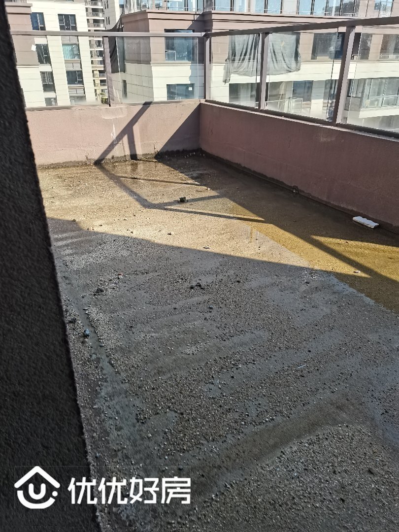 黎川府,复试楼带露台,户型非常好,看房提前预约2