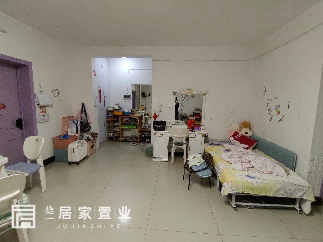 天桥小区,两房两厅一卫 市中心2