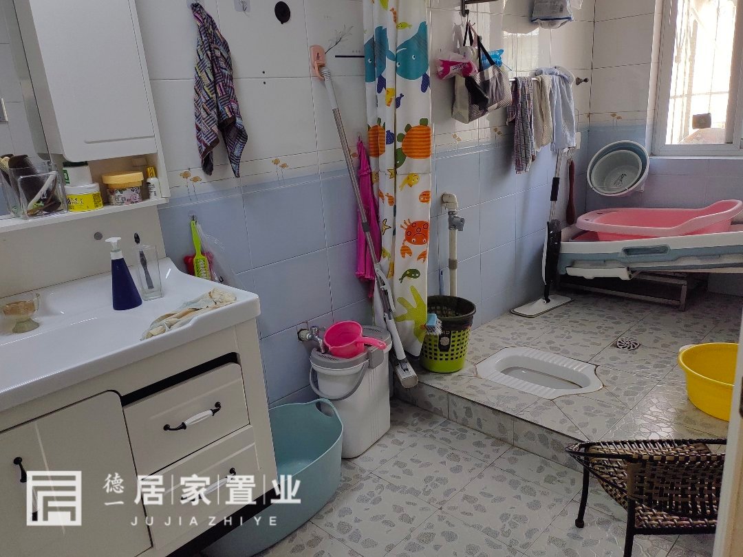 天桥小区,两房两厅一卫 市中心7