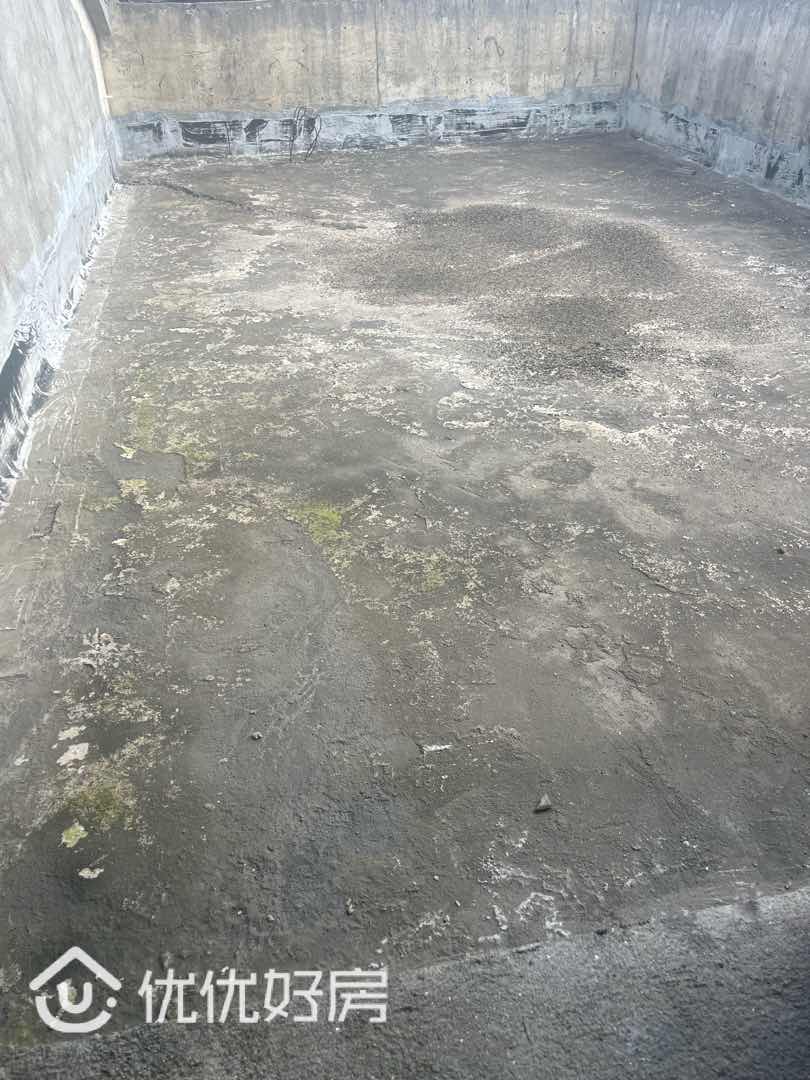 龙泽花园,边户带大院子,环境优美,别墅群4