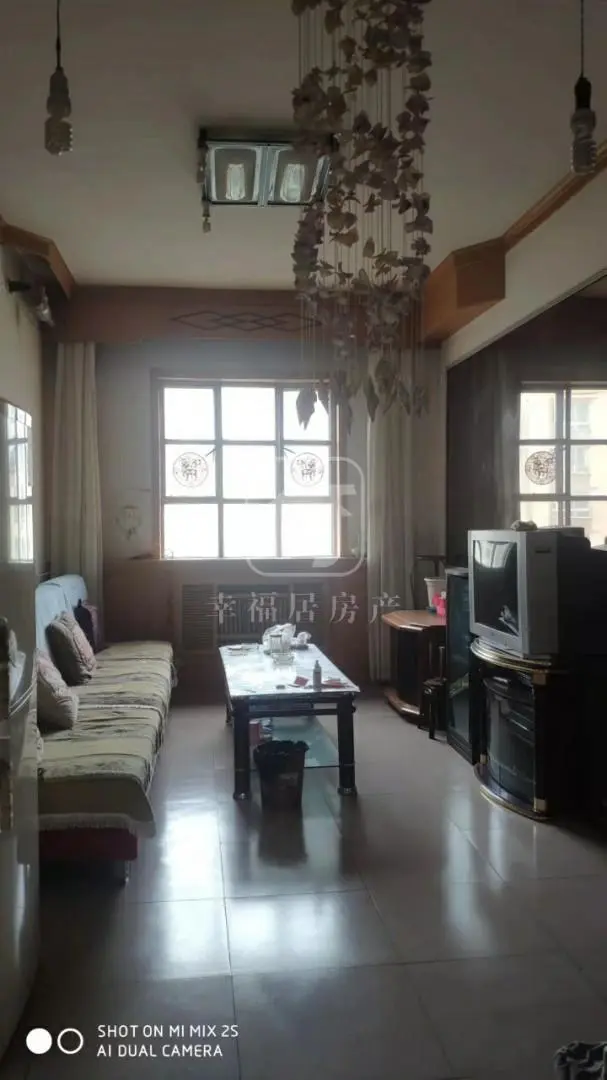 建设南小区4楼110平2居室月租金1100