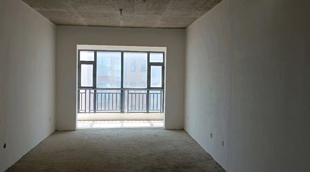 安厦十五城,精品好房,楼层好,视野广,安厦十五城4室2厅2卫1阳台!2