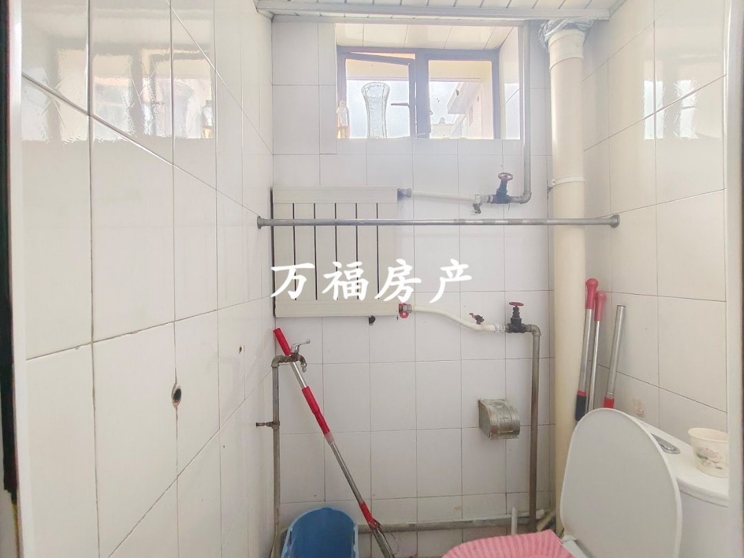 地建小区,地建小区,2室2厅,精装,拎包入住,可按揭,楼层佳8
