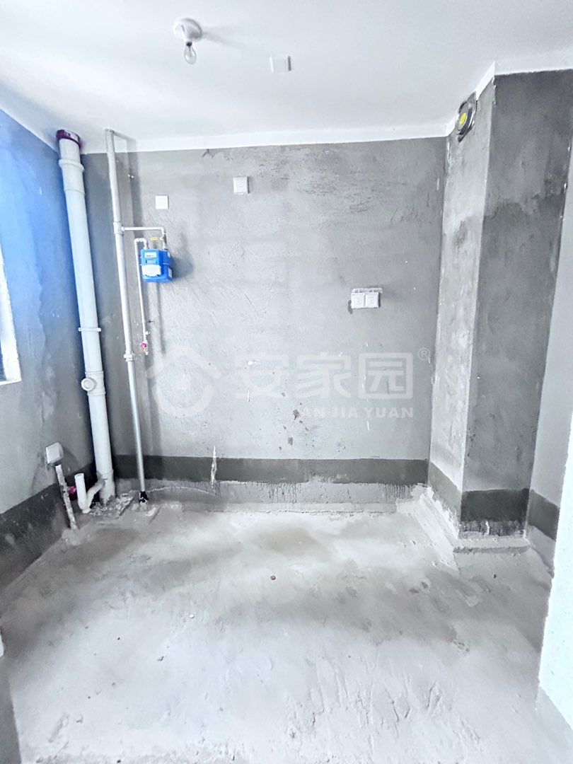 吾悦和府,纯东户,南北通透,前面洋房6
