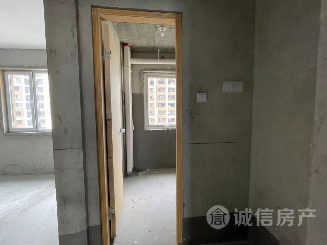 二机厂安置区,二机厂安置区三室两厅一厨一卫4