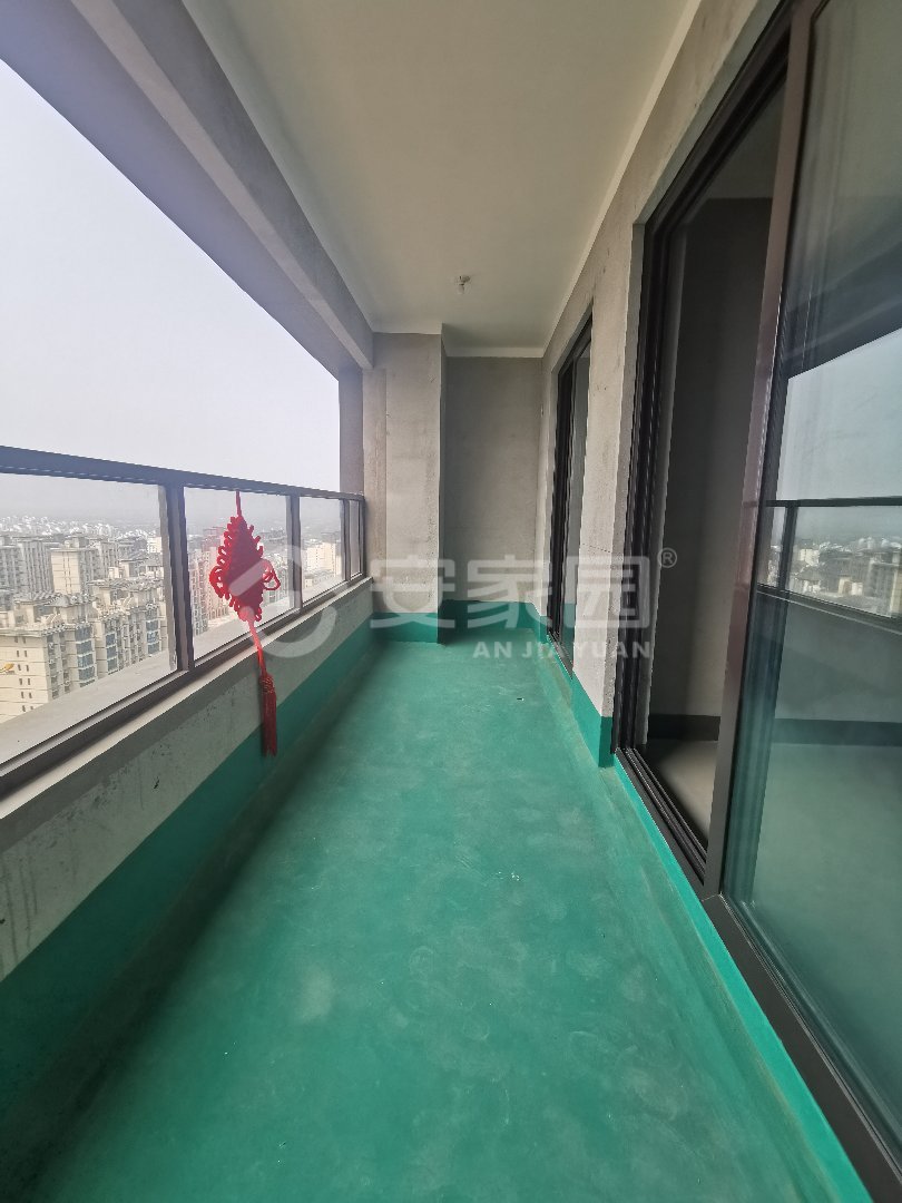 建业云筑,建业云筑130㎡3室2厅2卫2阳台毛坯,好房出售2