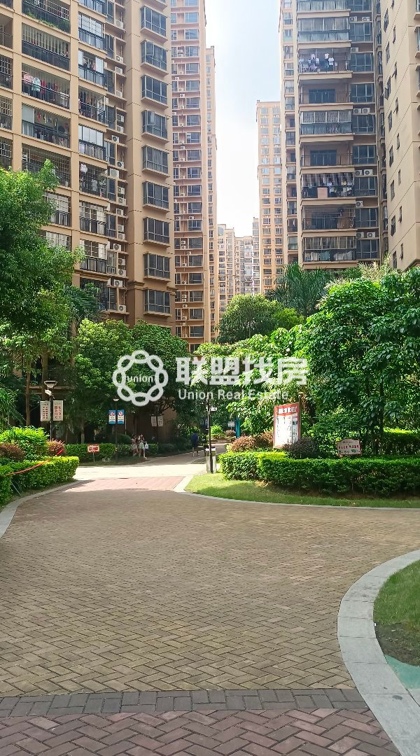 天悦尚城,天悦尚城精装修两房,朝南户型,绿化好
可入户读书,免接送小学12