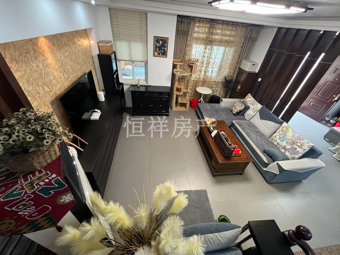 憬园新村,边户大别墅上下三层精装大7房3卫出售看房方便12