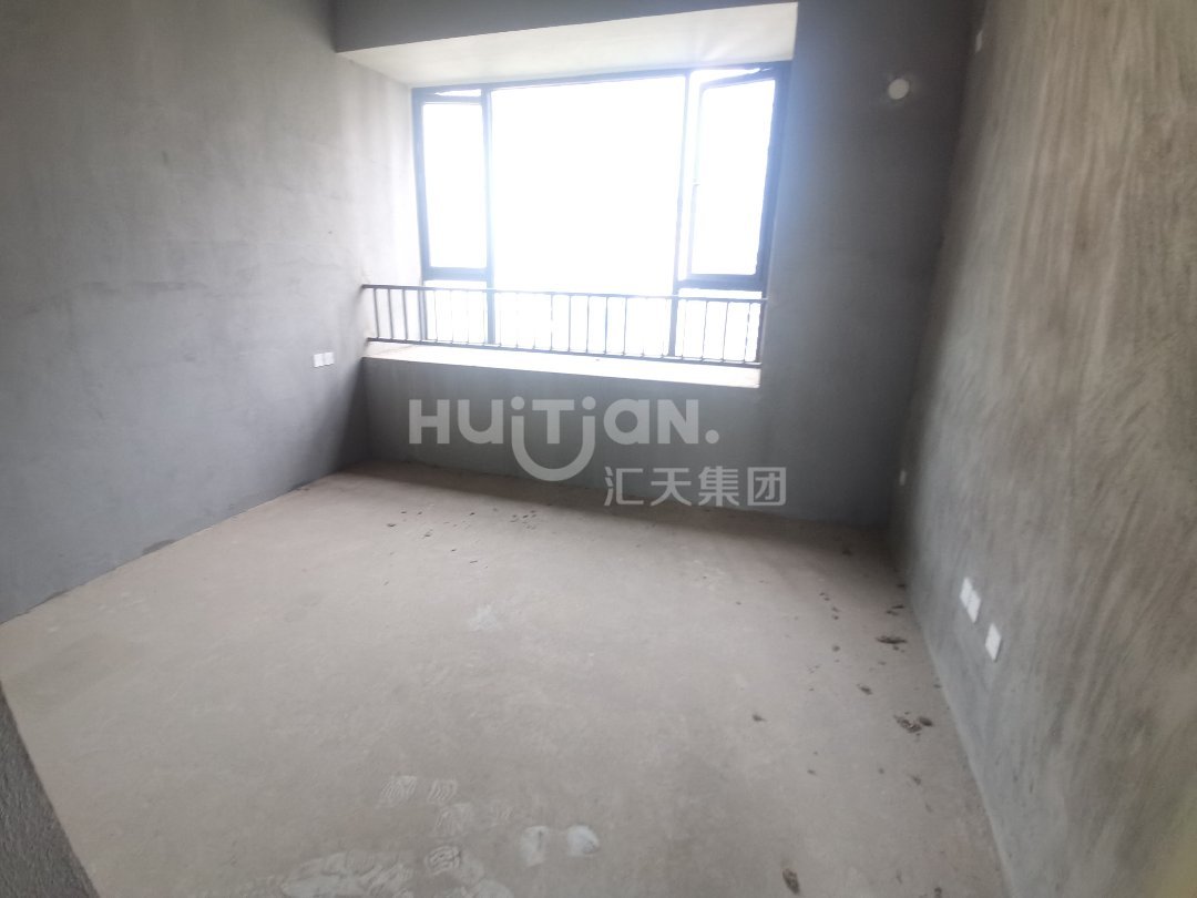 万晟城云府,万晟城云府好房出售!此房两证全!,价格可议!8