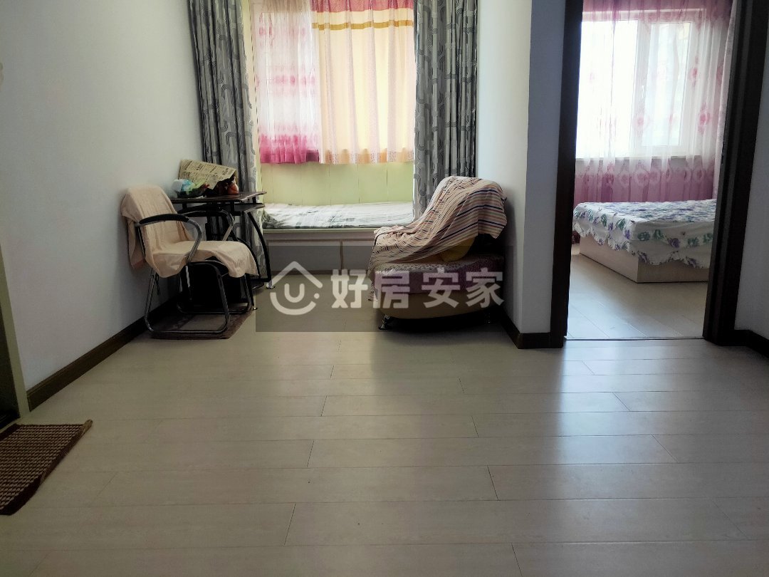 御景苑,御景苑回迁59平电梯中层精装修17.5万可贷款5
