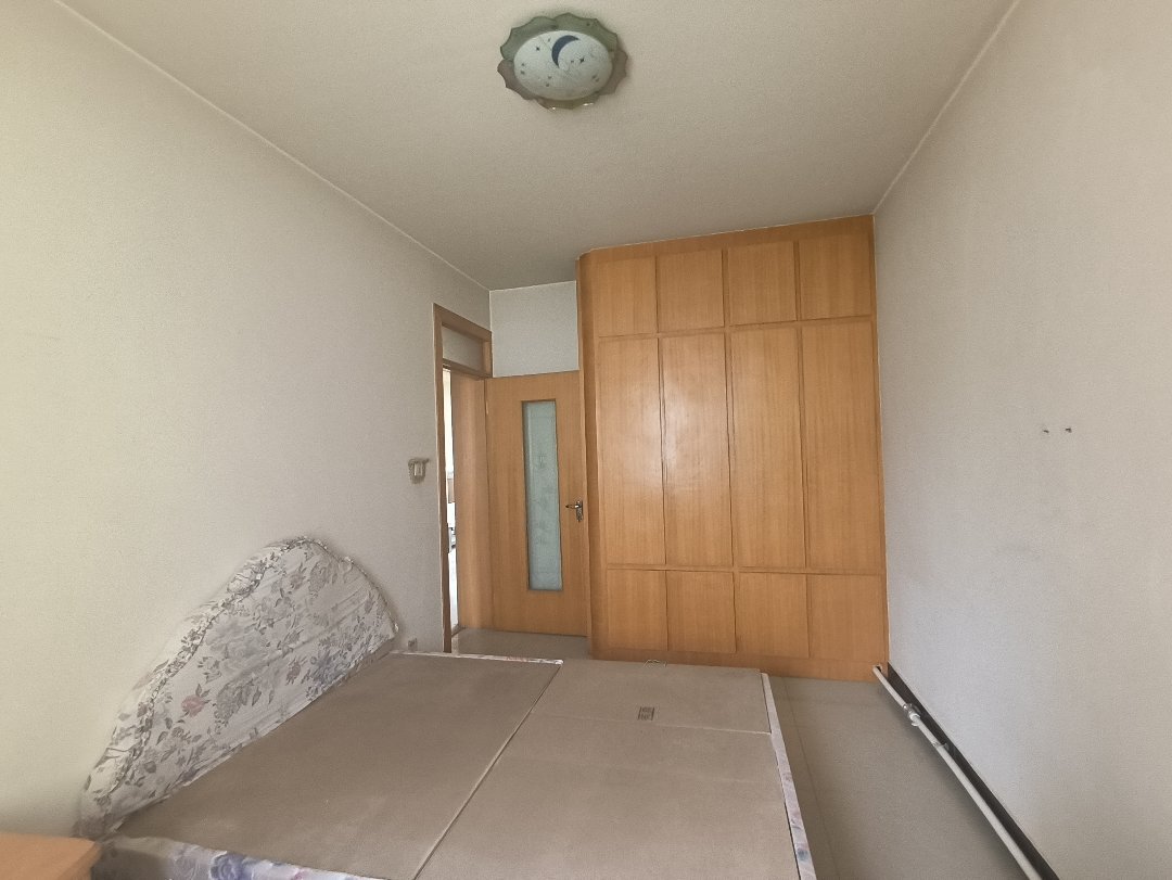 电厂家属院,交通便利,小区物业费低南北通透9