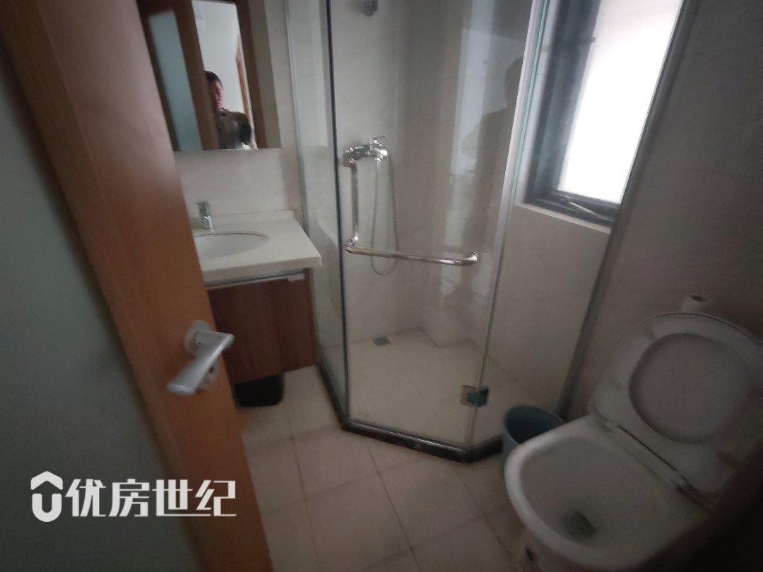 现代传媒港,现代传媒港。116平复式楼,可做4房2卫9