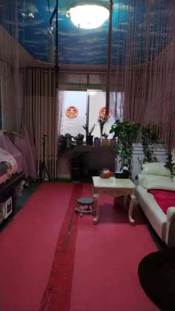 9号区,金水里九号区四楼,邻近三小七中,随时看房!7