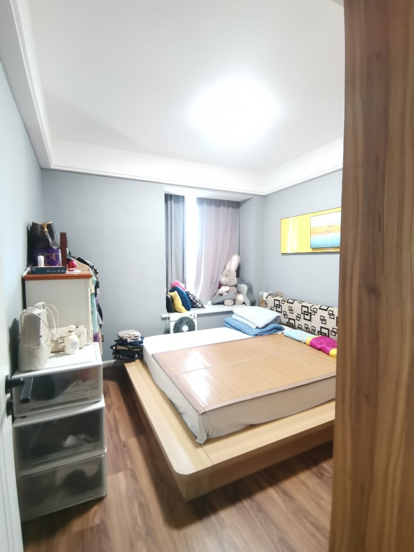 新城花园,新城花园带大露台的房子,全屋中央空调,品牌定制,精装三房两卫6