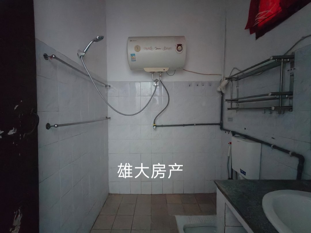 庙嘴经济园区,希望小学附近两室两厅楼梯房,三楼简单装修,产权清晰6