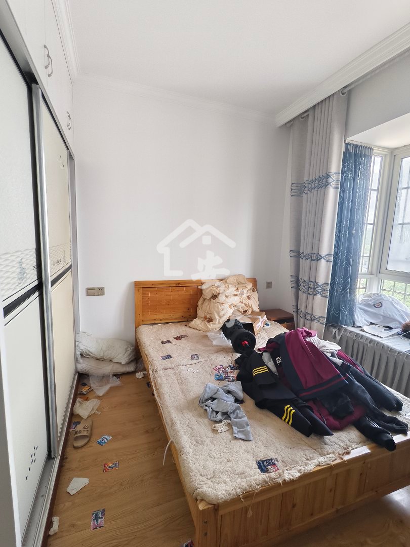 芸台芷岸,精装修关门卖税费各付位置好财运更好4