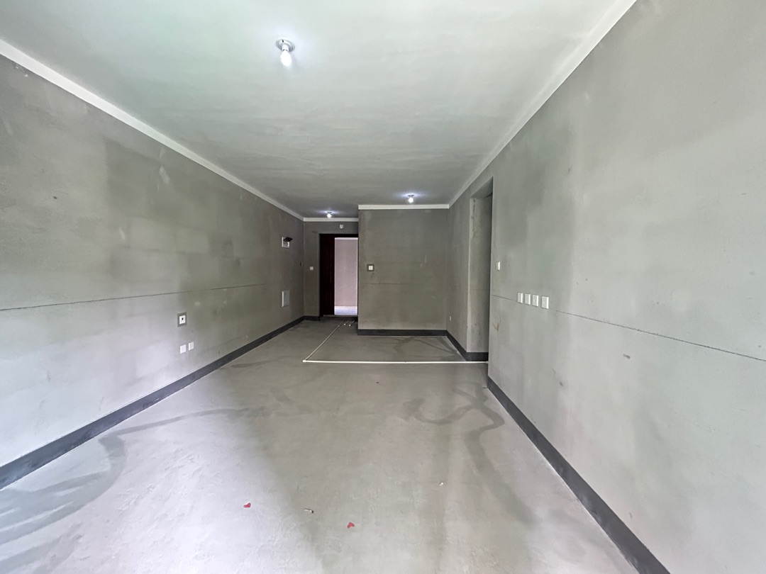 建业云筑,云筑刚交房 包税。。2