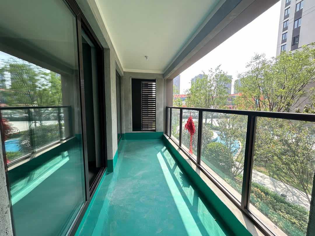 建业云筑,云筑刚交房 包税。。10