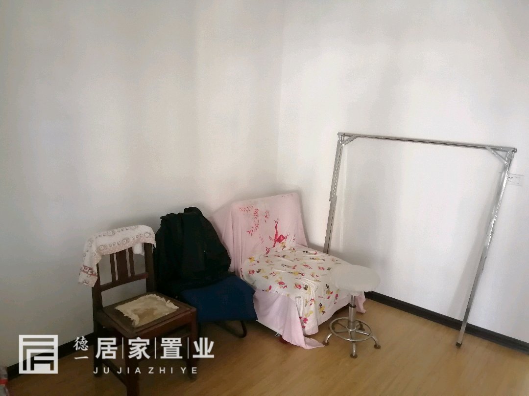 麻纺厂小区,麻纺厂简单装修两房房东诚意出售2