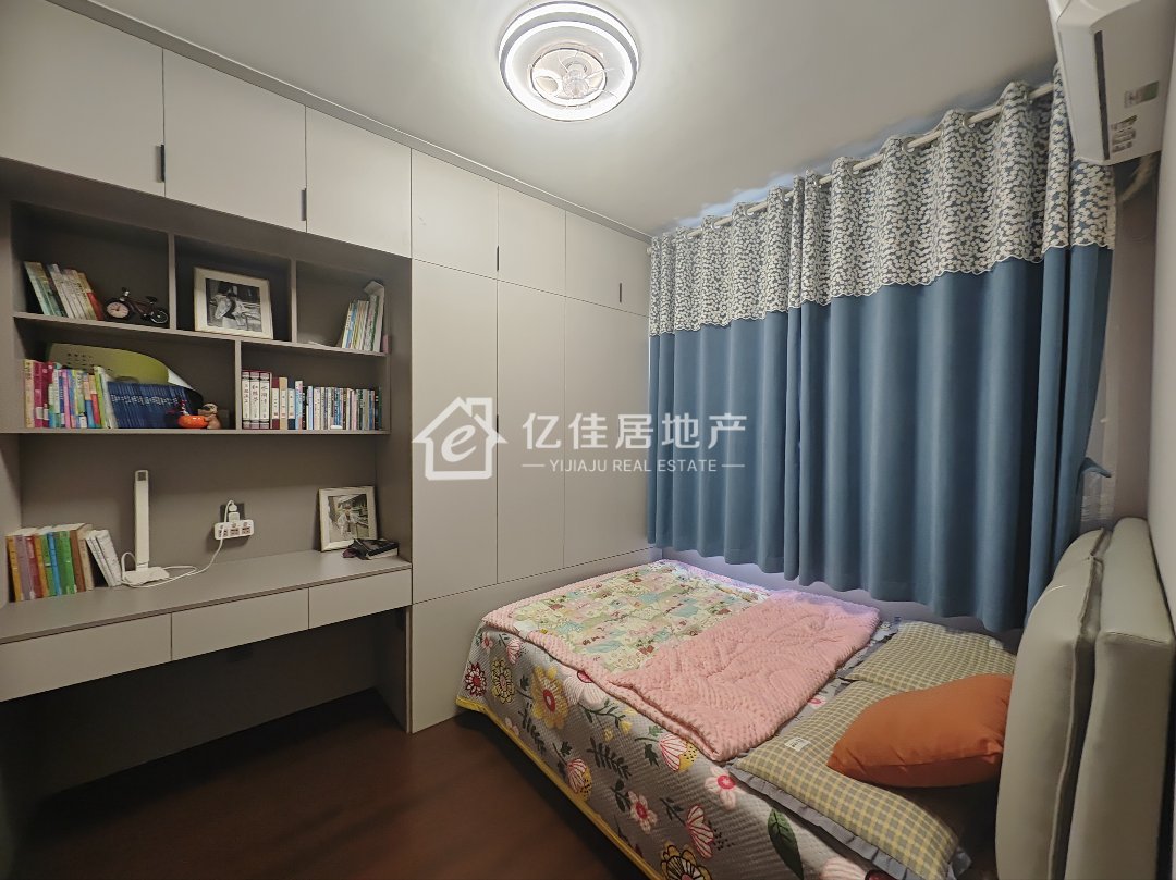 民安龙山府,民安龙山府精装4室2厅2卫2阳台,交通便利,设施齐全!11