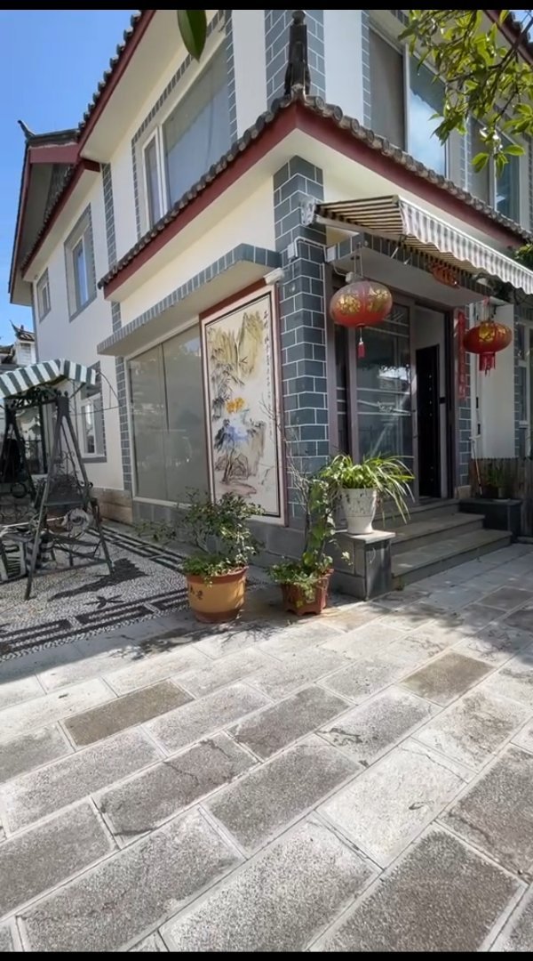 阳光花园,阳光花园5室2厅3卫1阳台210㎡ 带超大入户花园3