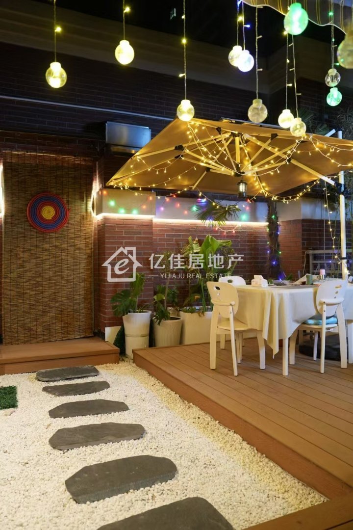 美庐天下城,美庐天下城!280平精装7室,带楼顶花园,带地下室,1