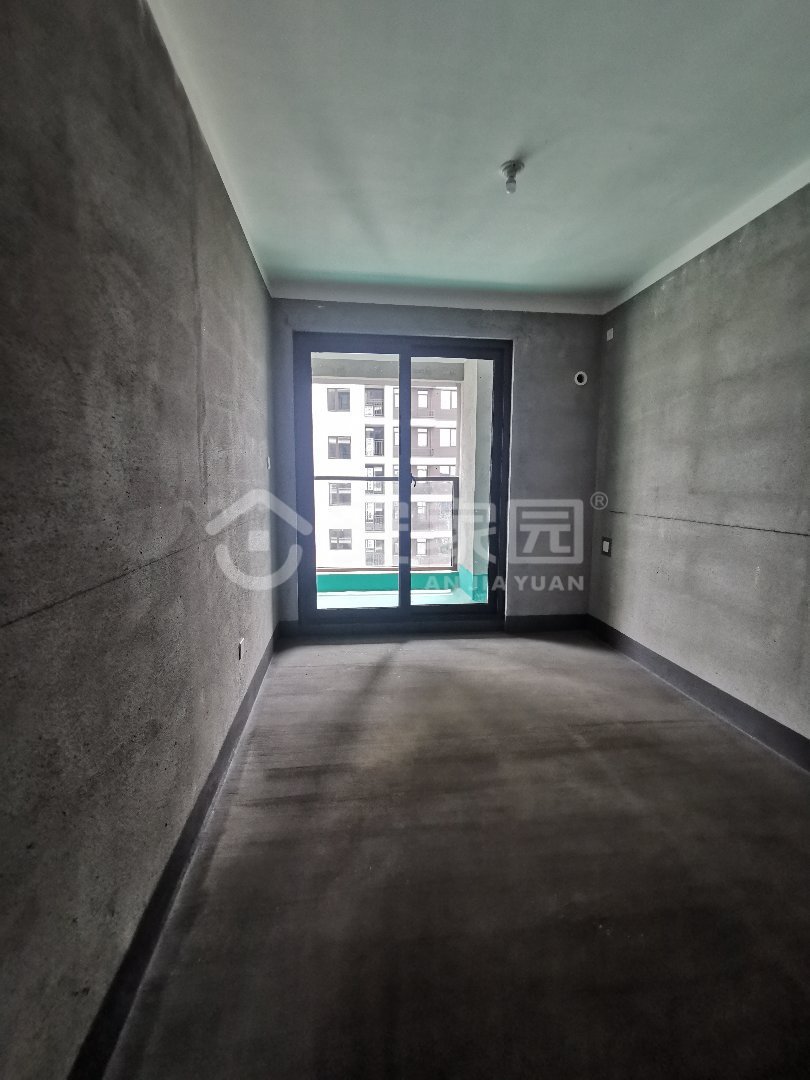 建业云筑,古城旁,业主急卖,带车位,5