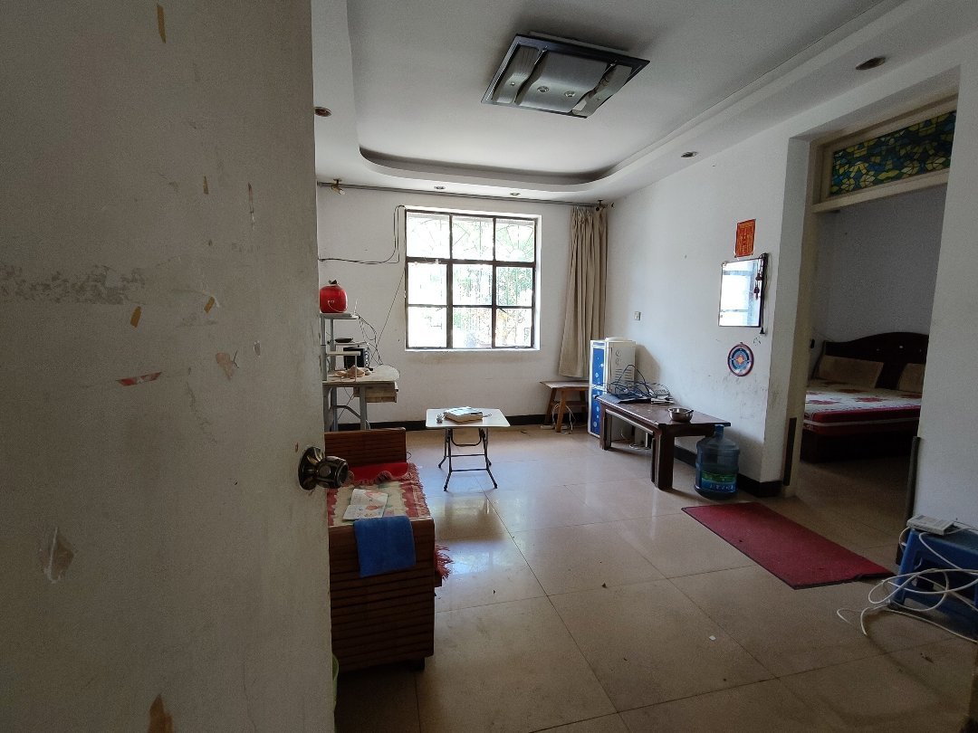 公路管理总段,七中二小,泡椒鸡里面公路管理总段3房带小碳棚出售,南北朝向3