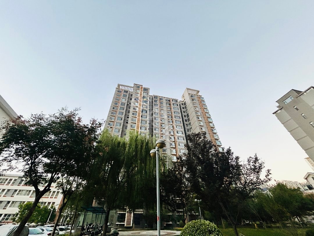 鸿凤苑,鸿凤苑小区,精品装修全屋中央空调,接受价格看房,看房找我即可15