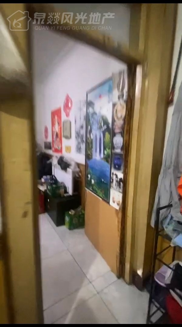 铁亮小区,简单装修,有本,适合老人5