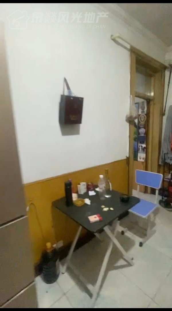 铁亮小区,简单装修,有本,适合老人2