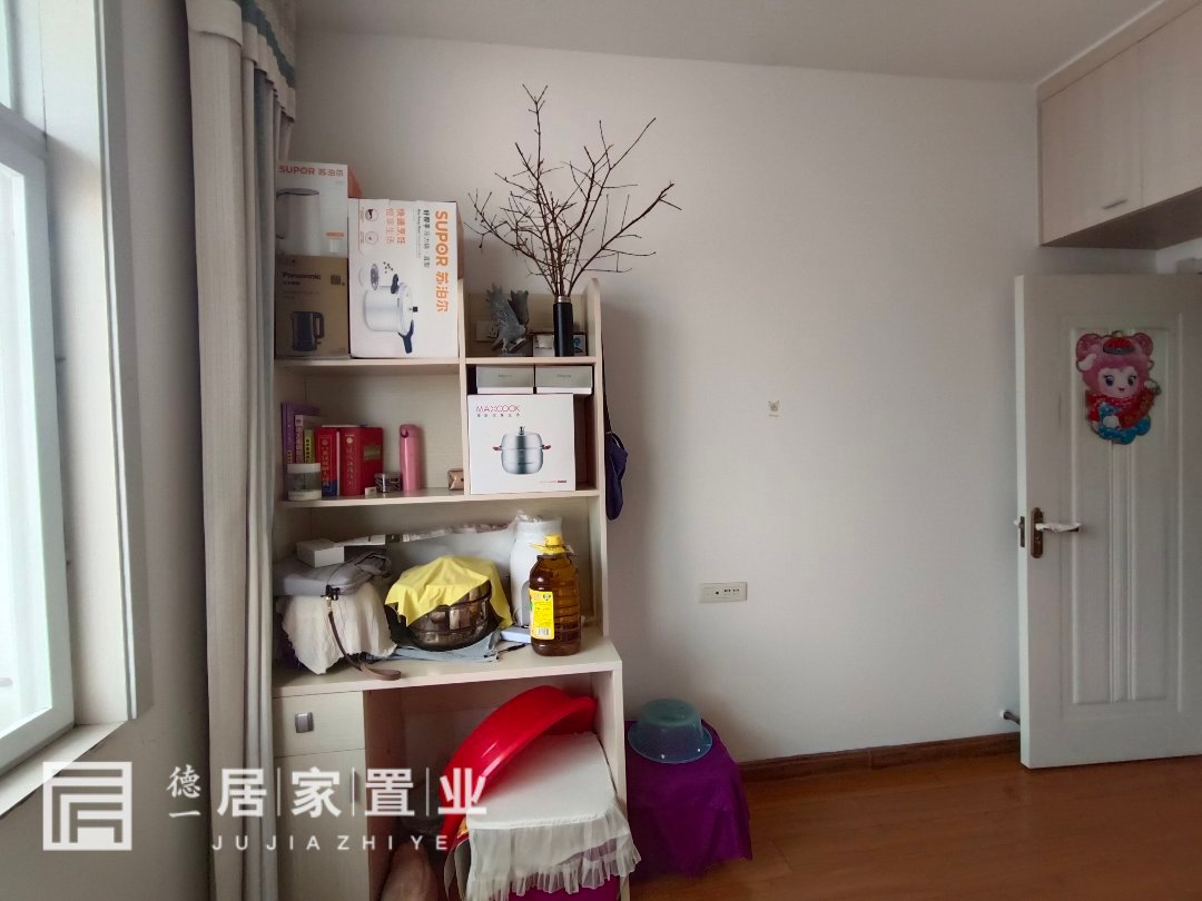 西农小区,西农小区超好的地段,住家舒适4