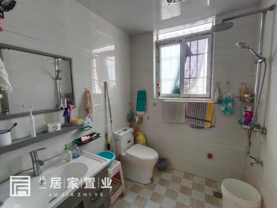 西农小区,西农小区超好的地段,住家舒适6