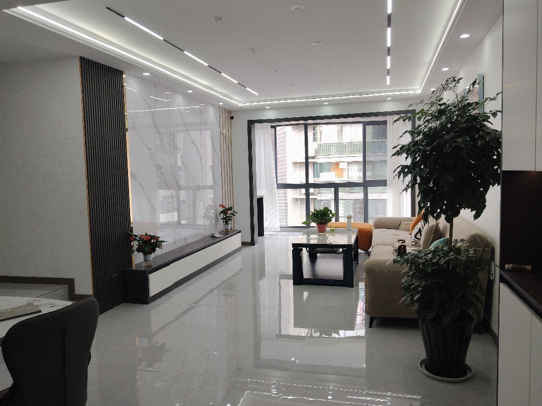 盛世豪庭,南北通透,4室2厅2卫1阳台全南,户型非常棒,有户型为证1
