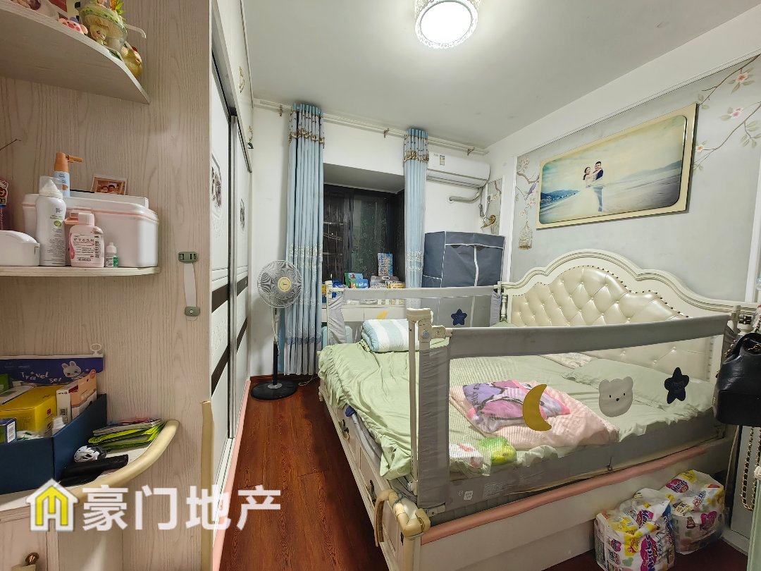 中宏花苑,自己好朋友房子,卖不上价格先不卖。5