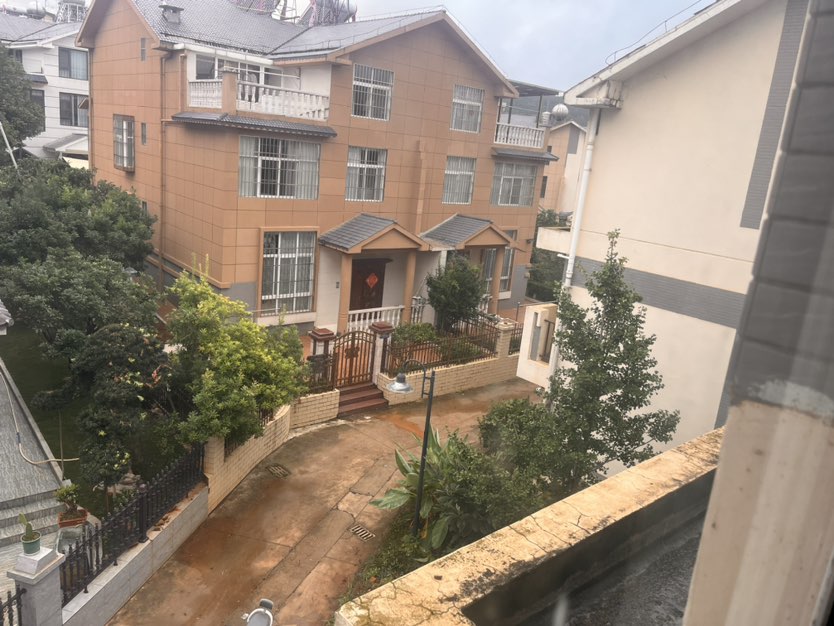 都市森邻,都市森邻精装5室3厅3卫2阳台,交通便利,设施齐全17