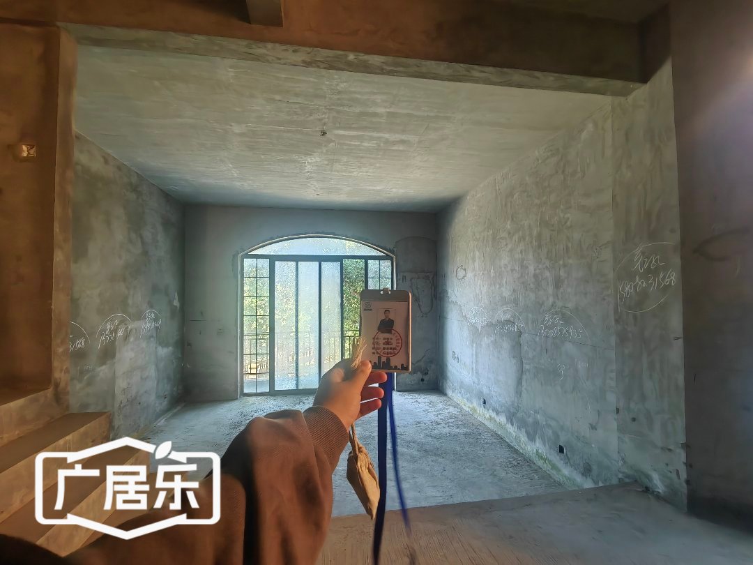 东方威尼斯别墅,南北通透,6室3厅4卫3阳台全南,户型非常棒,有户型为证1
