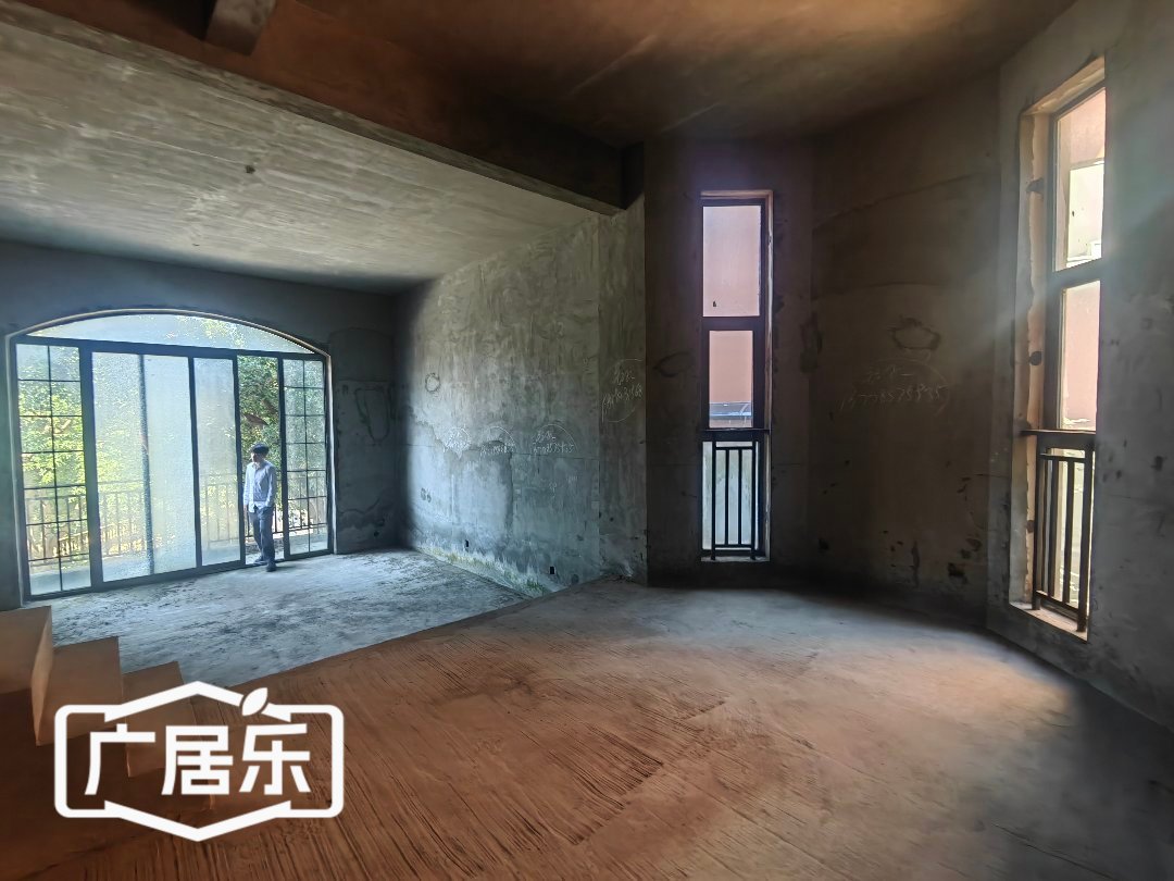东方威尼斯别墅,南北通透,6室3厅4卫3阳台全南,户型非常棒,有户型为证12