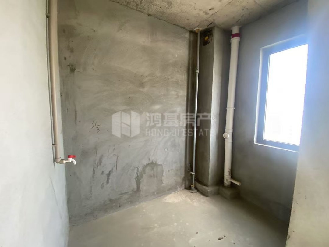 中航瑶湖郡鲲鹏邸,户型好,位置好,房东诚心出售5