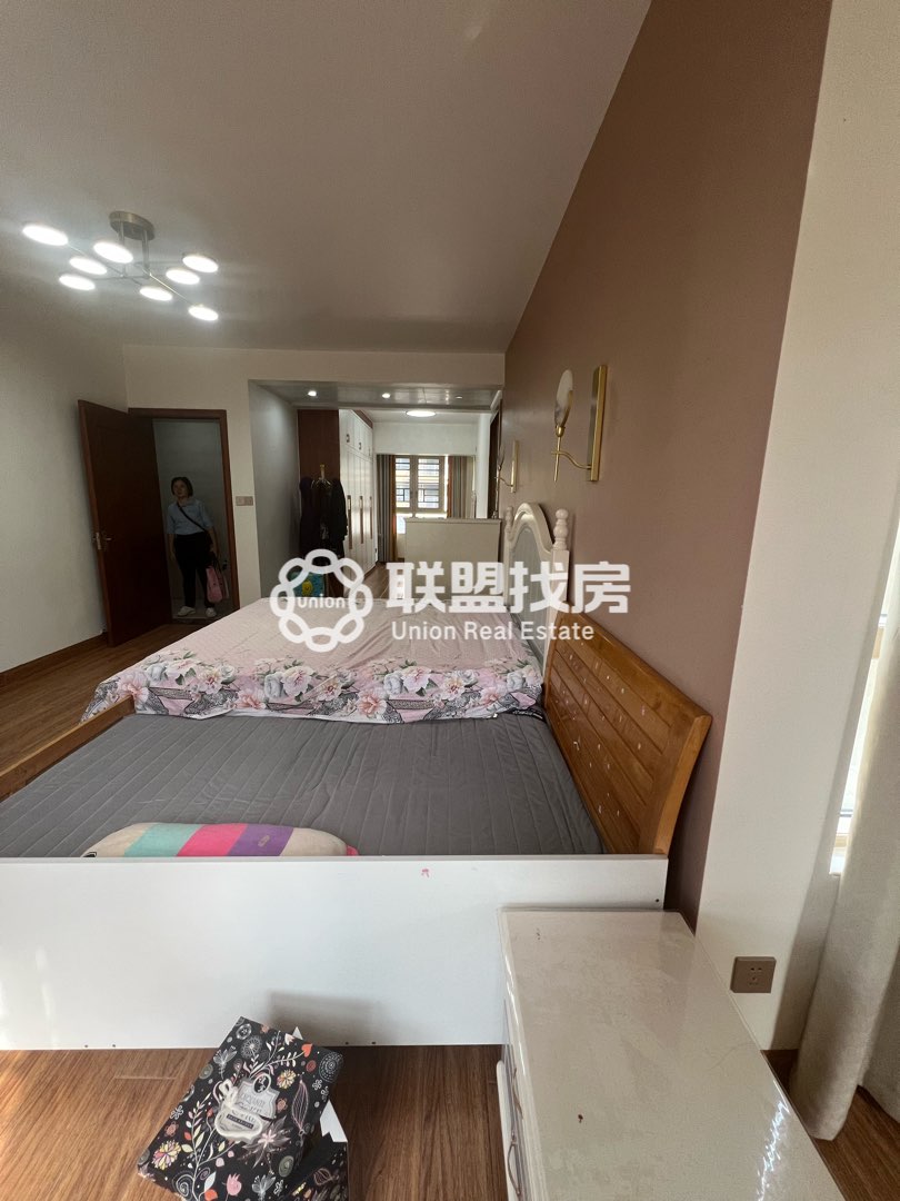通泰爱丽嘉园,爱丽舍豪装大平层 置换急售2