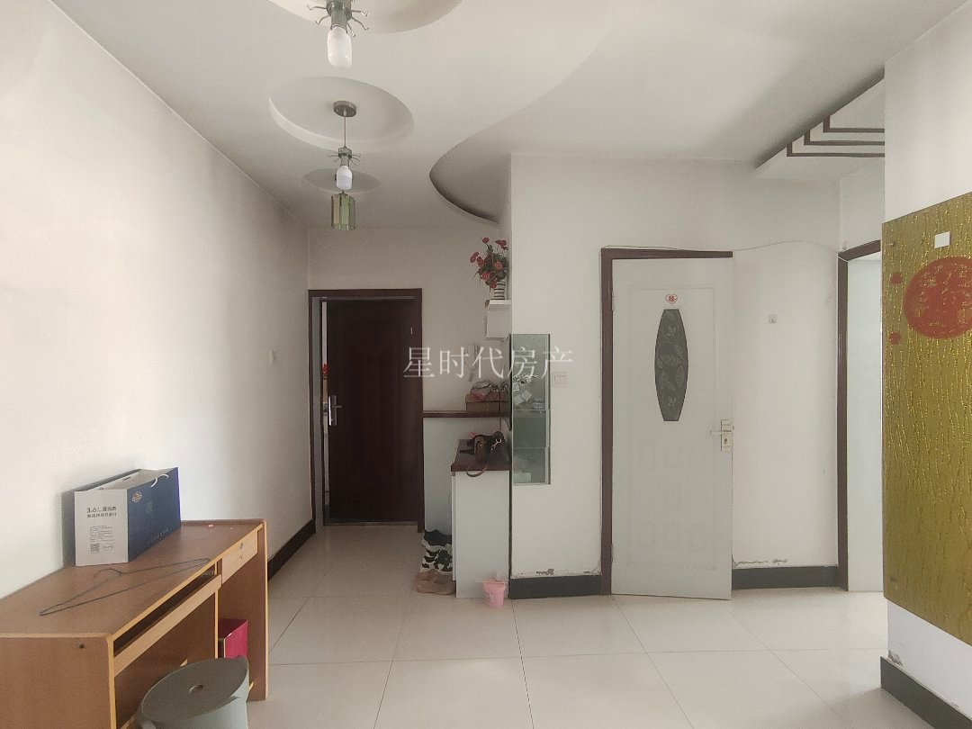 凤凰苑小区,凤凰苑小区两室两厅一卫 南北通透可按揭带家具7