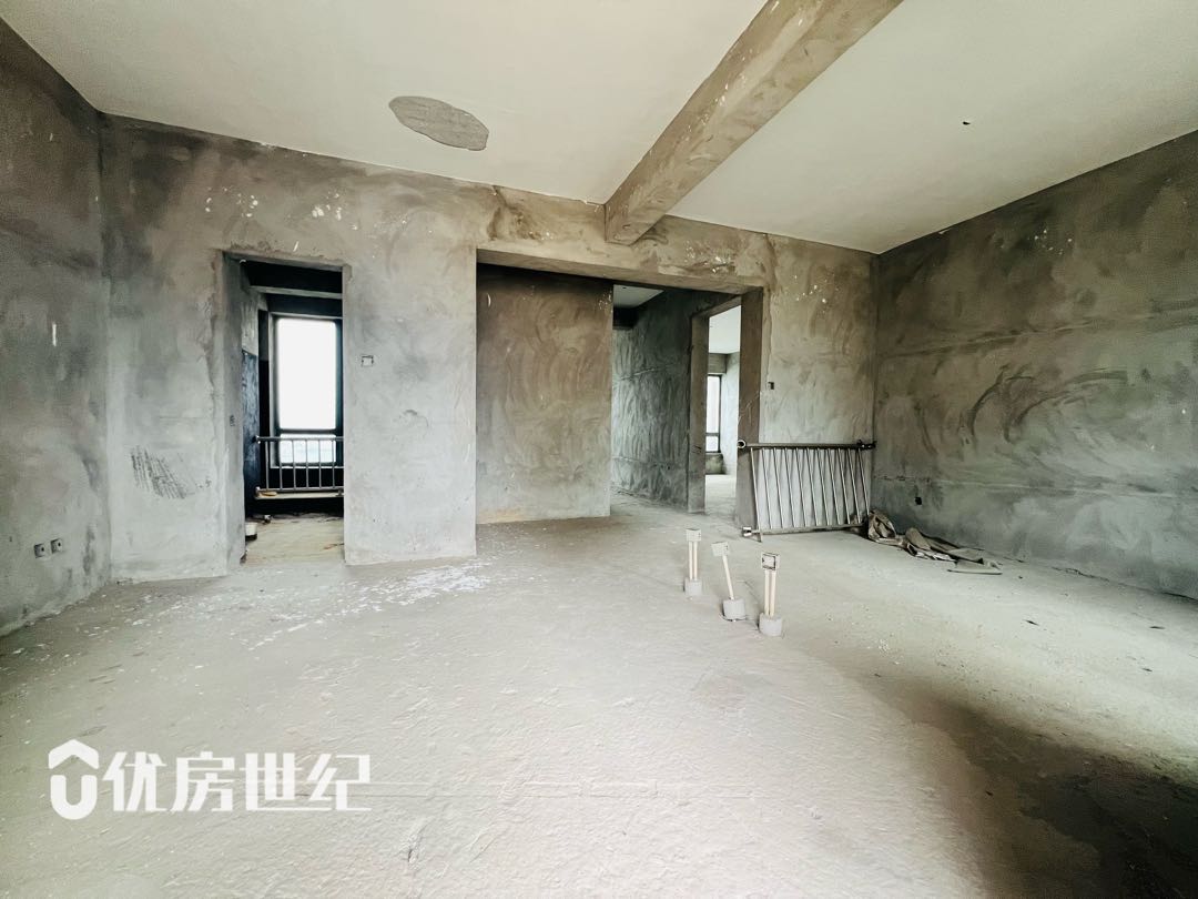 唐程御品,唐程御品 电梯高层毛坯3房2厅2卫 一线沿湖9