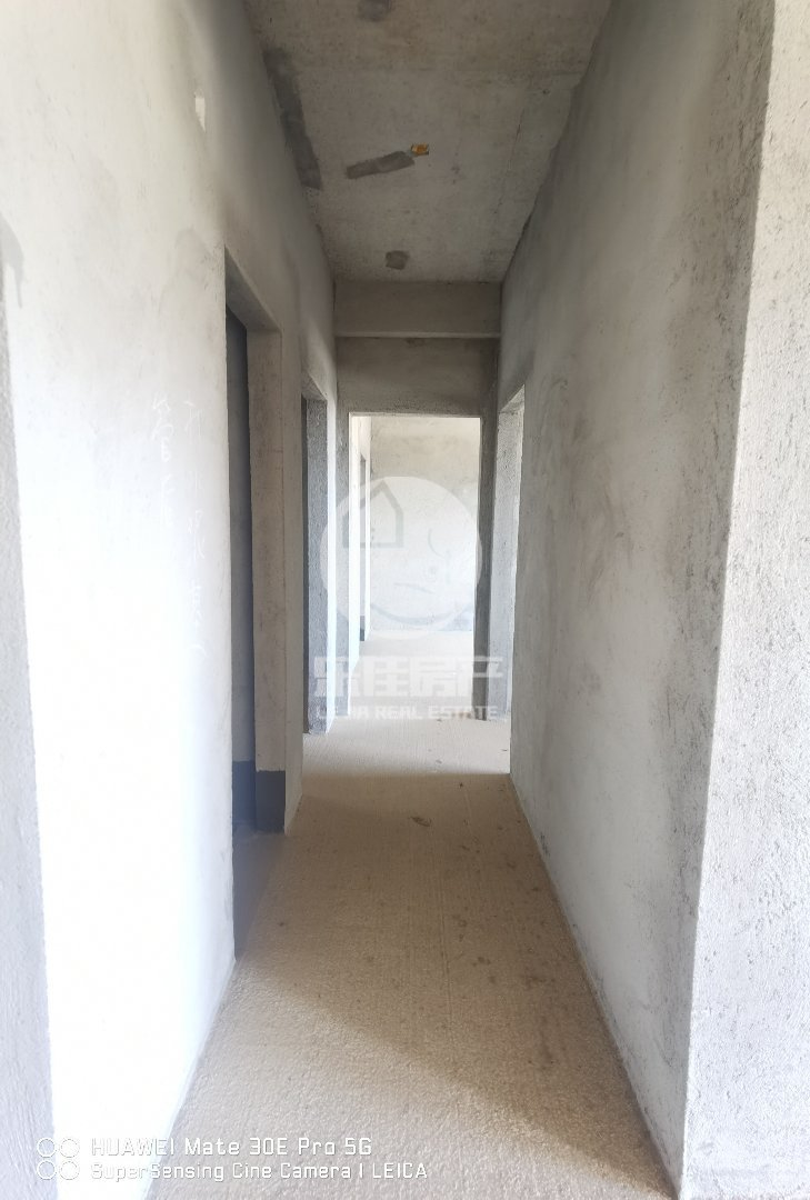 云天华府,云天华府套房出售 电梯房 中间楼层,视野好8