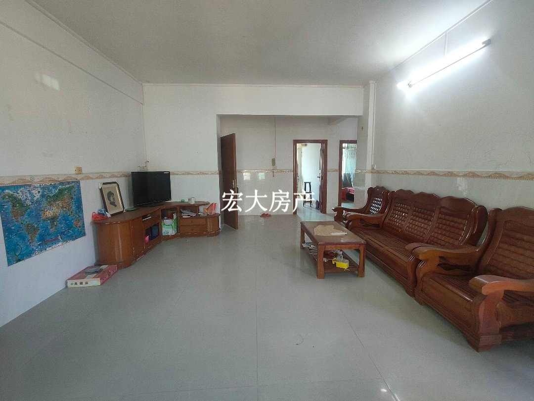 集贤新村,西头,楼顶已经搭好星铁瓦1