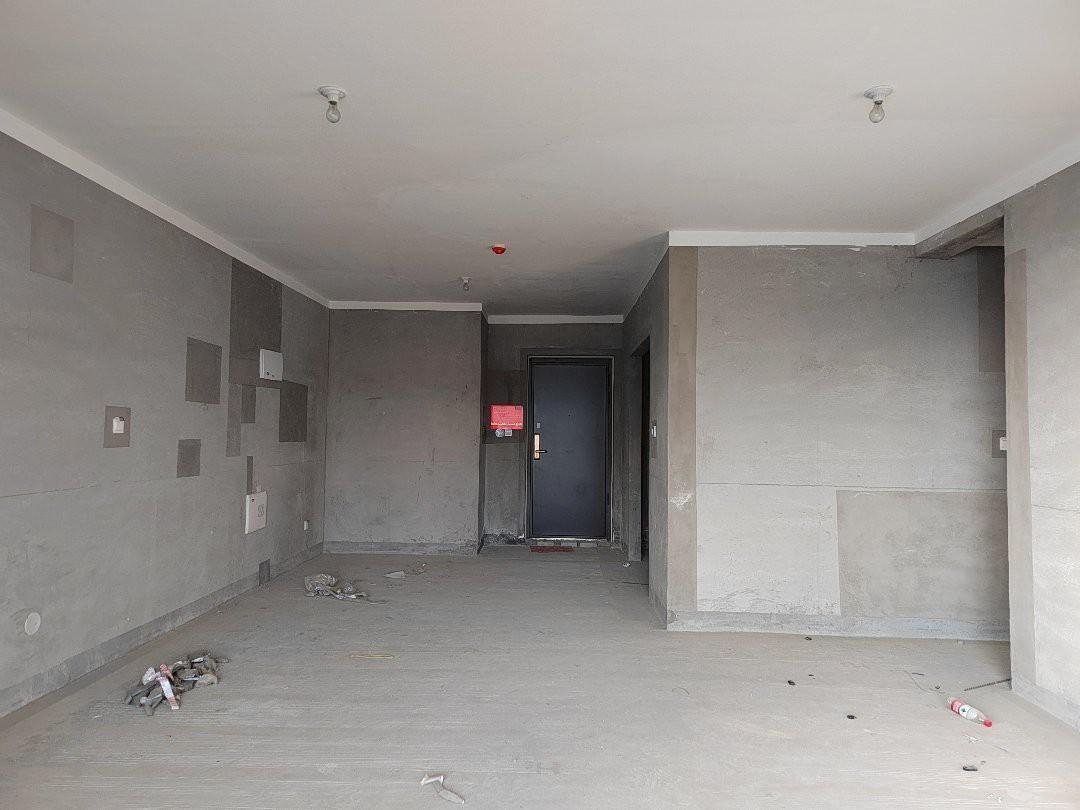 建业桂园东府,建业东府 毛坯三室 南北通透 看房方便 可贷款10