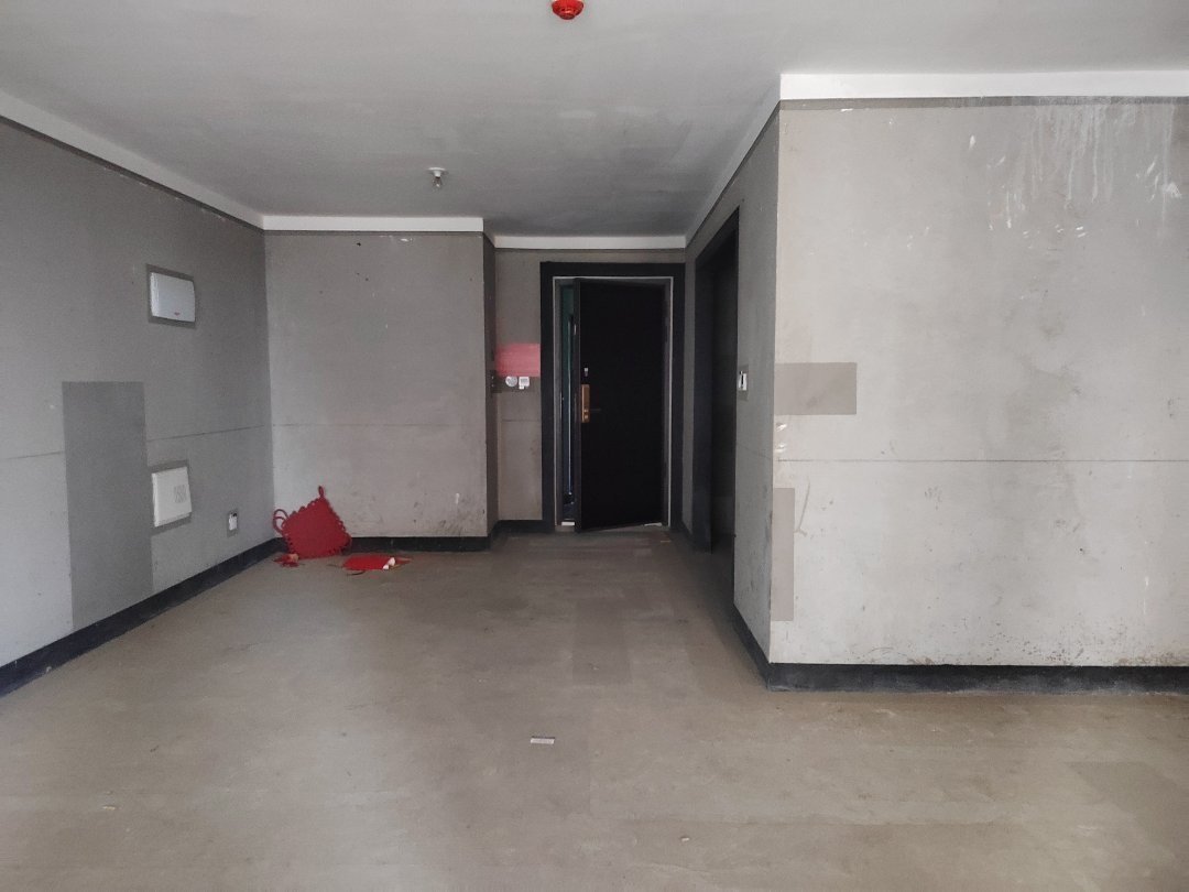 建业桂园东府,建业东府 毛坯三室 南北通透 看房方便 可贷款8